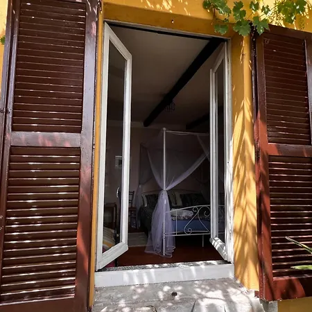 Casa Clara Gartenwohnung Nahe Maggiore דירה