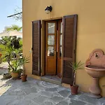 Casa Clara Gartenwohnung Nahe Maggiore Διαμέρισμα Besozzo