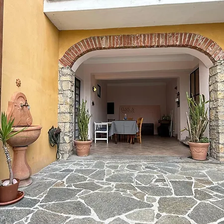 Casa Clara Gartenwohnung Nahe Maggiore Besozzo