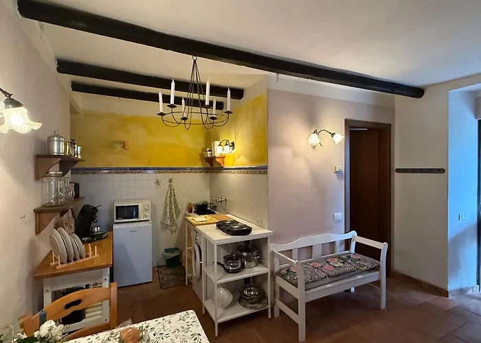 Appartamento Casa Clara Gartenwohnung Nahe Maggiore Besozzo